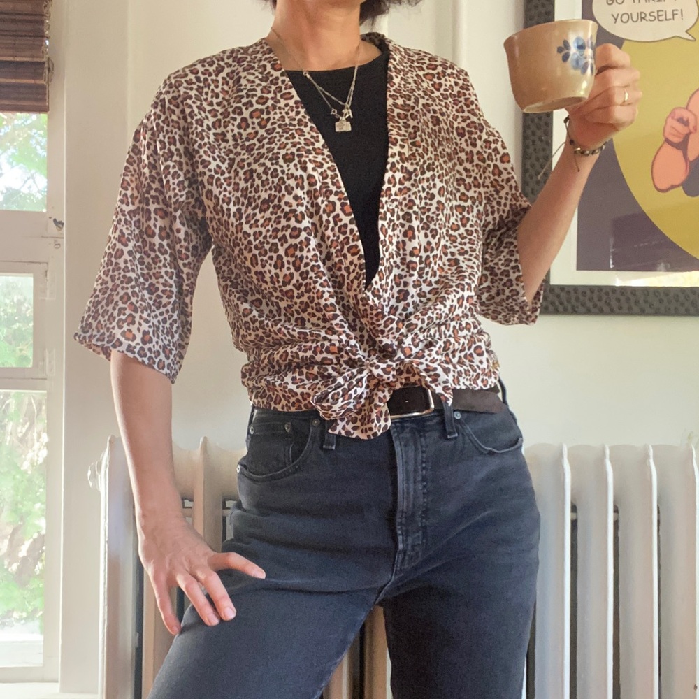 Y2k BEBE Leopard Print cropped short sleeve loose Top large